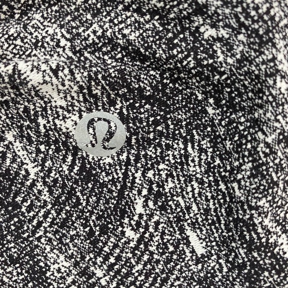 Lululemon Jacket in like new condition - Picture 2 of 6